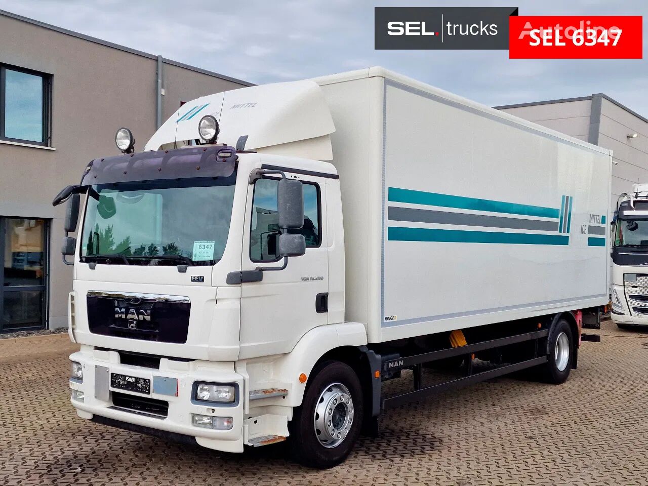 camion fourgon MAN TGM 18.290 4X2 BL Ladebordwand / ADR AT