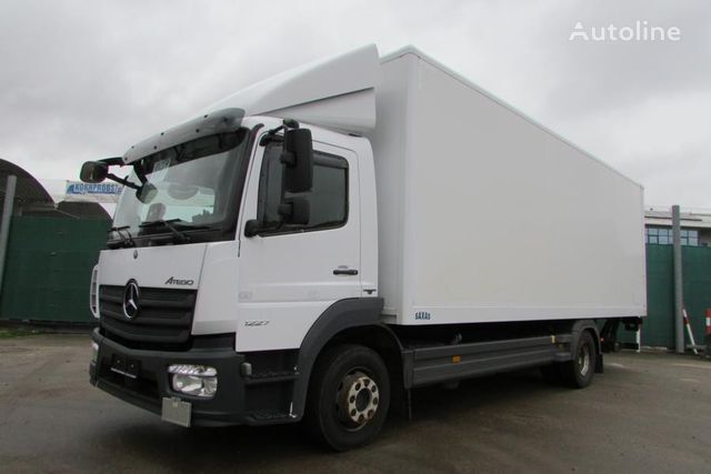 Mercedes-Benz 1227 LL box truck