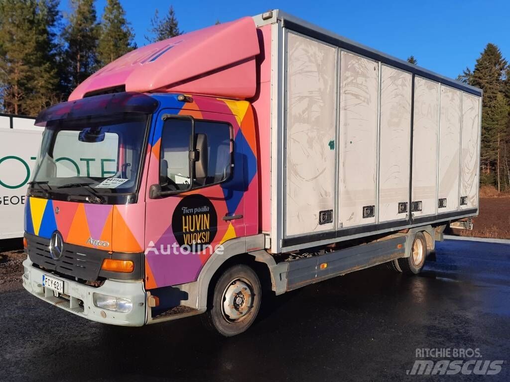 camion furgone Mercedes-Benz 815