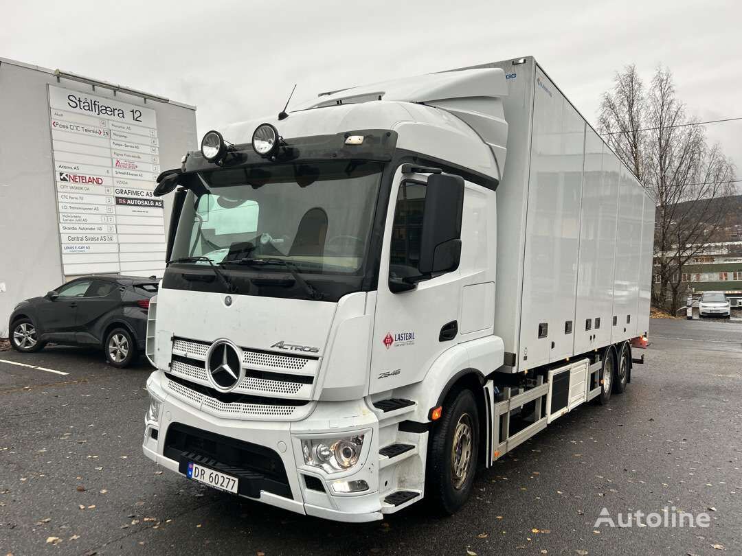 Mercedes-Benz ACTROS camión furgón