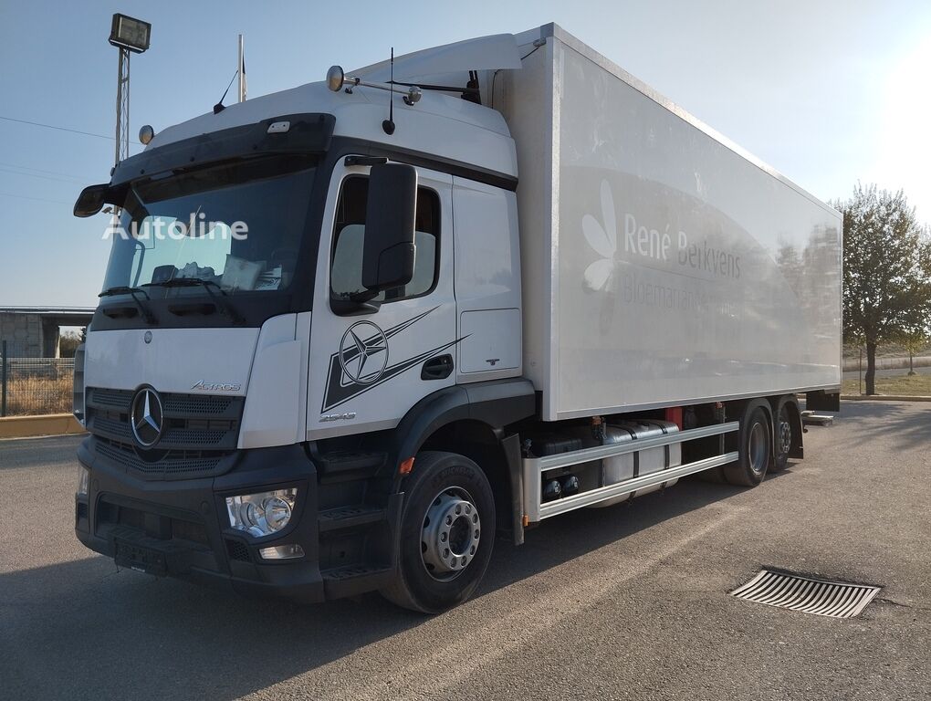 Mercedes-Benz ACTROS 25 43 camión furgón