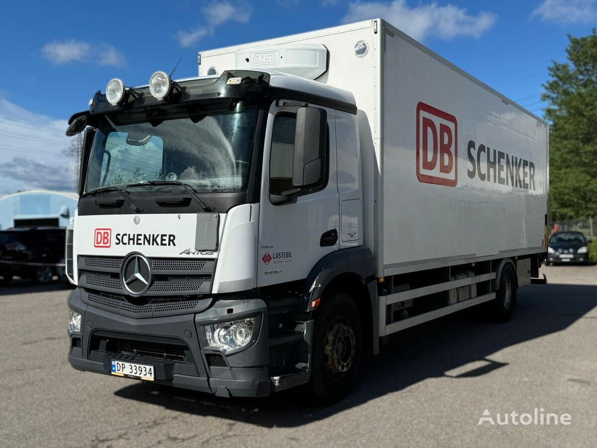 Mercedes-Benz ANTOS box truck