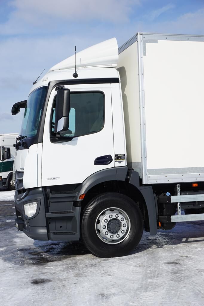Mercedes-Benz ANTOS / 1830 / EURO 6 / KONTENER + WINDA / 19 PALET