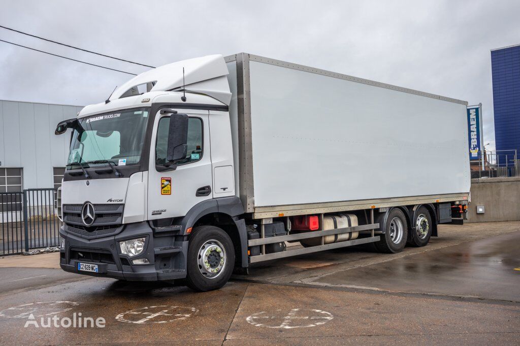 Mercedes-Benz ANTOS 2532-6x2-E6+HAYON dobozos teherautó