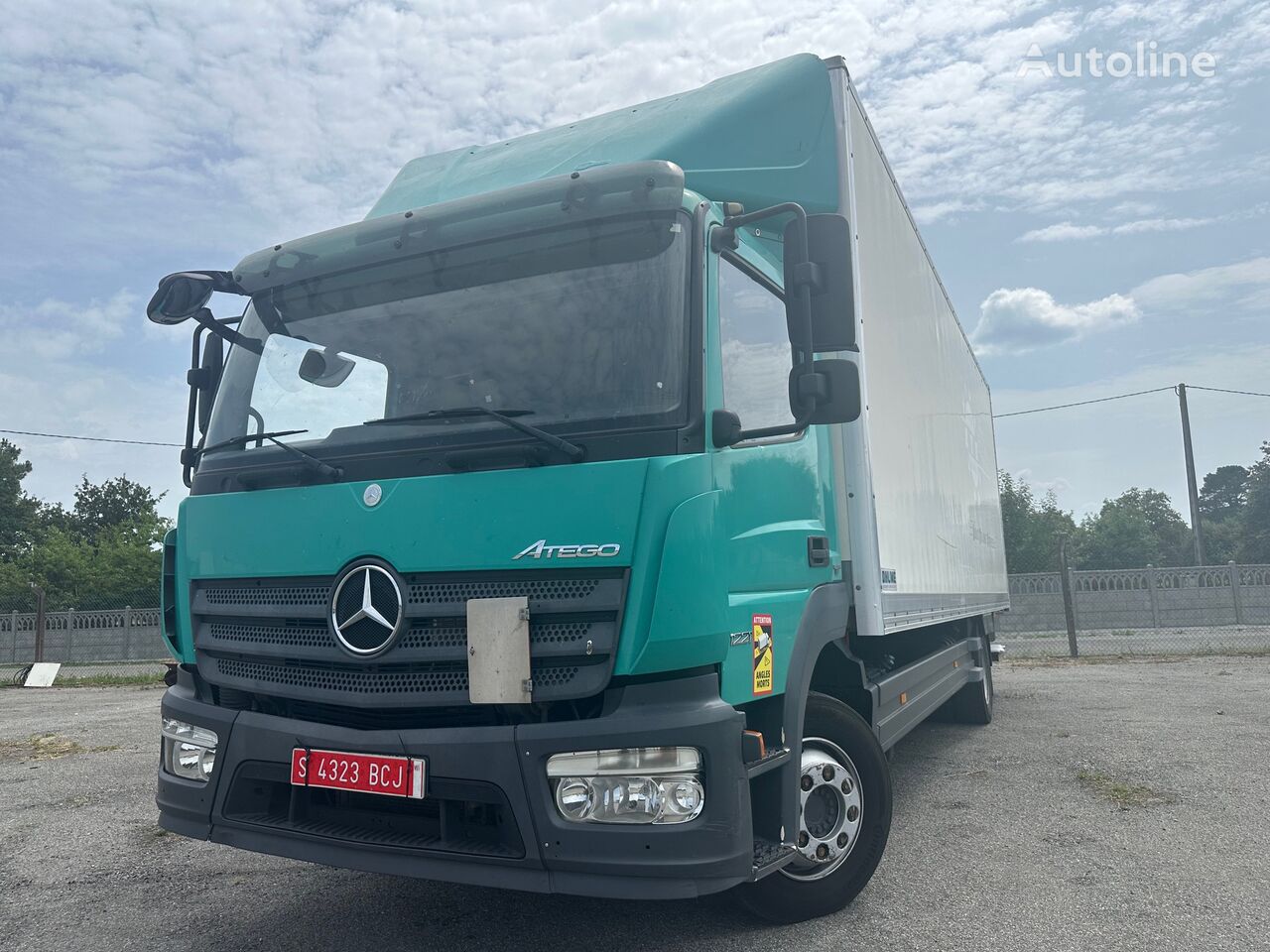 Mercedes-Benz ATEGO 1221 EURO6 12 FURGON  camión furgón