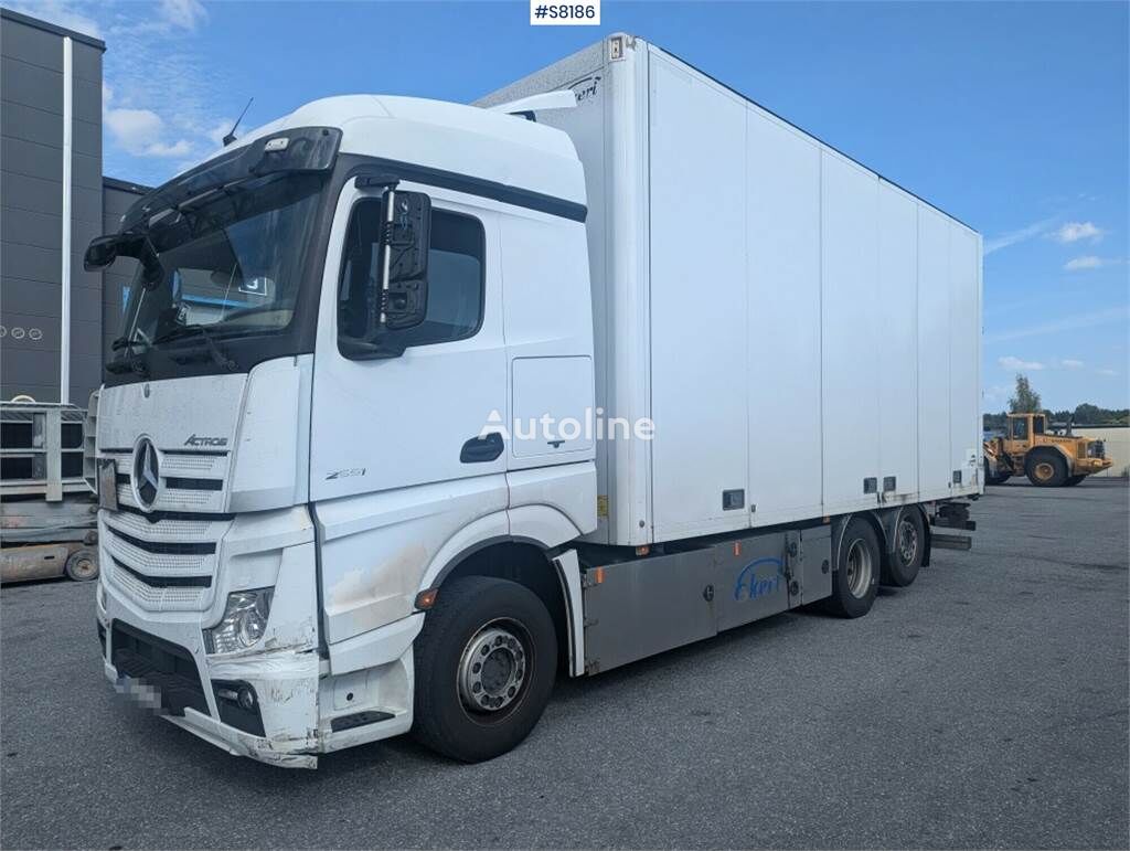 ciężarówka furgon Mercedes-Benz Actros