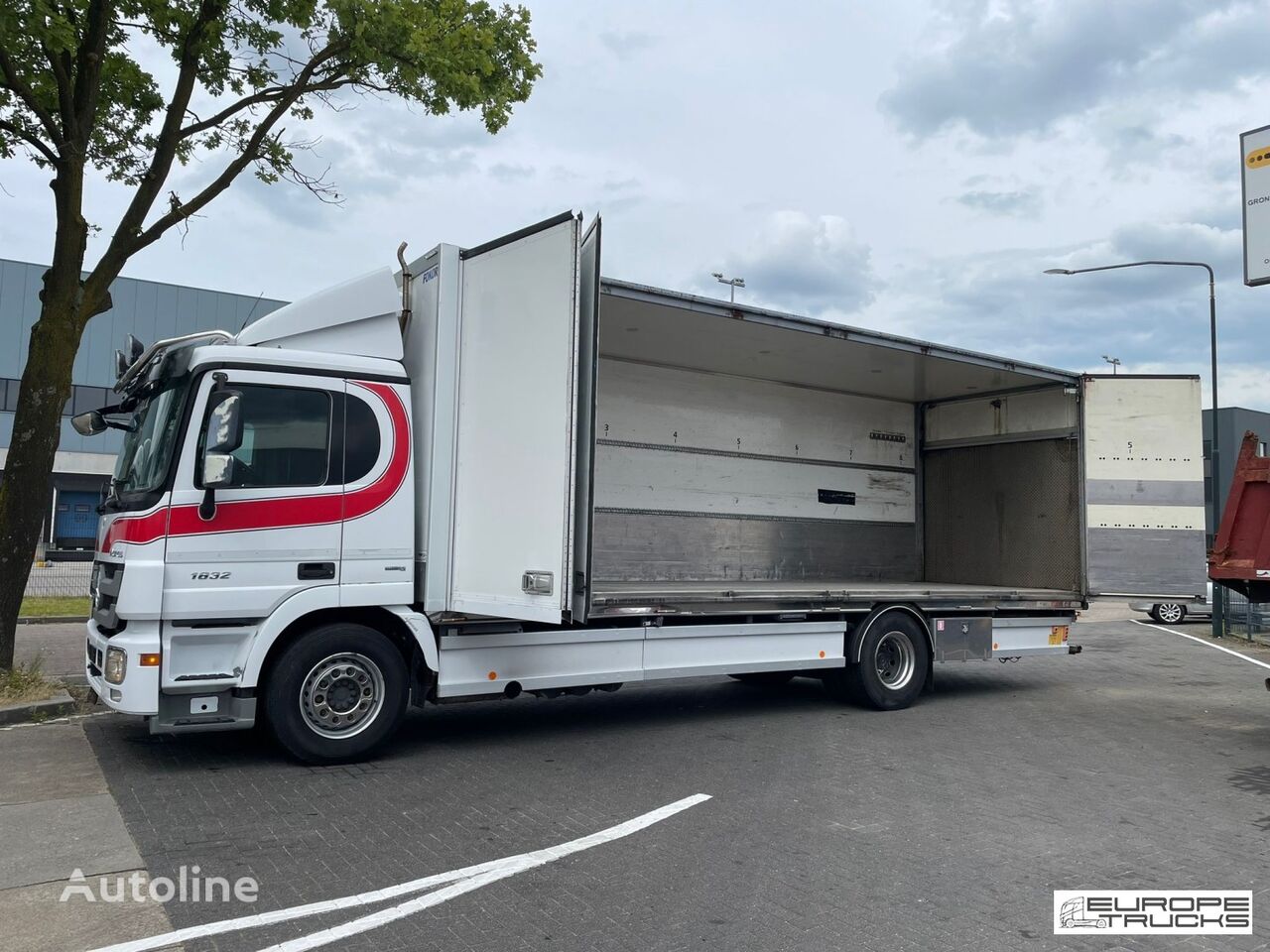 camion furgone Mercedes-Benz Actros 1832 Steel/Air - Lift - Big Box - MP3