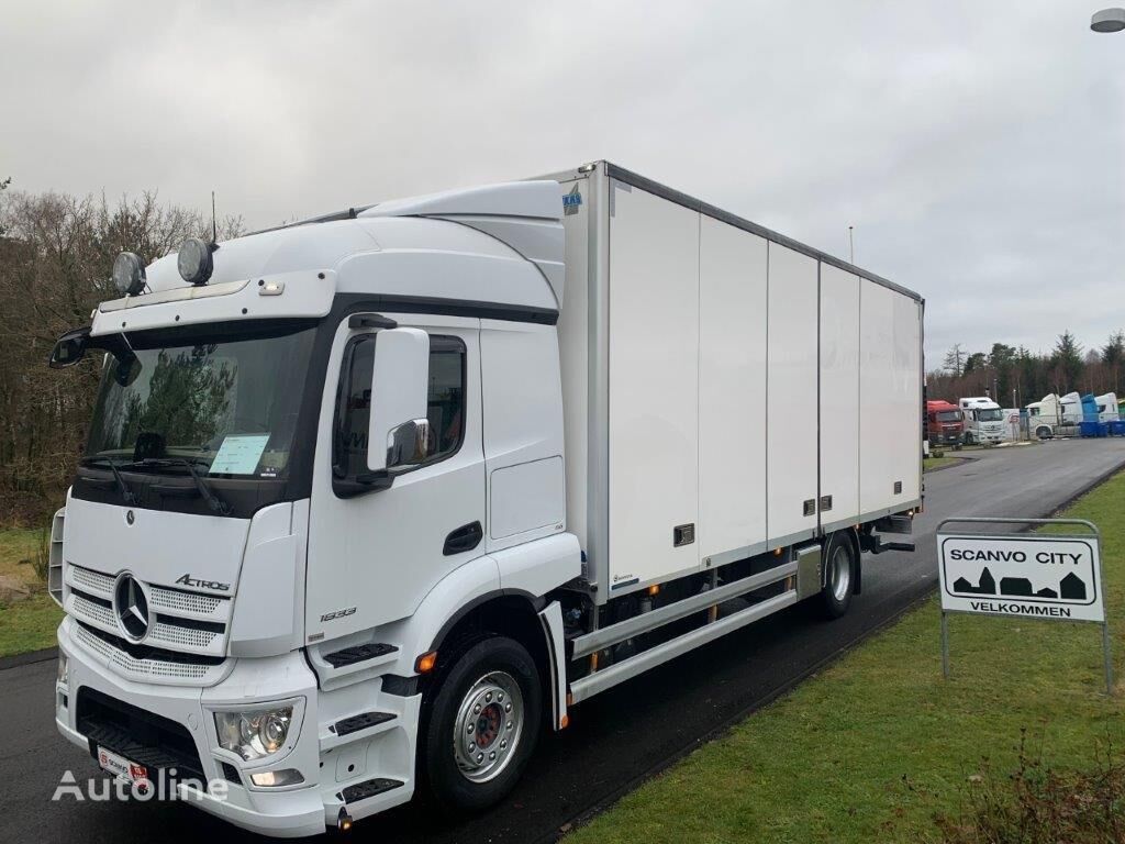 Mercedes-Benz Actros 1833  camión furgón