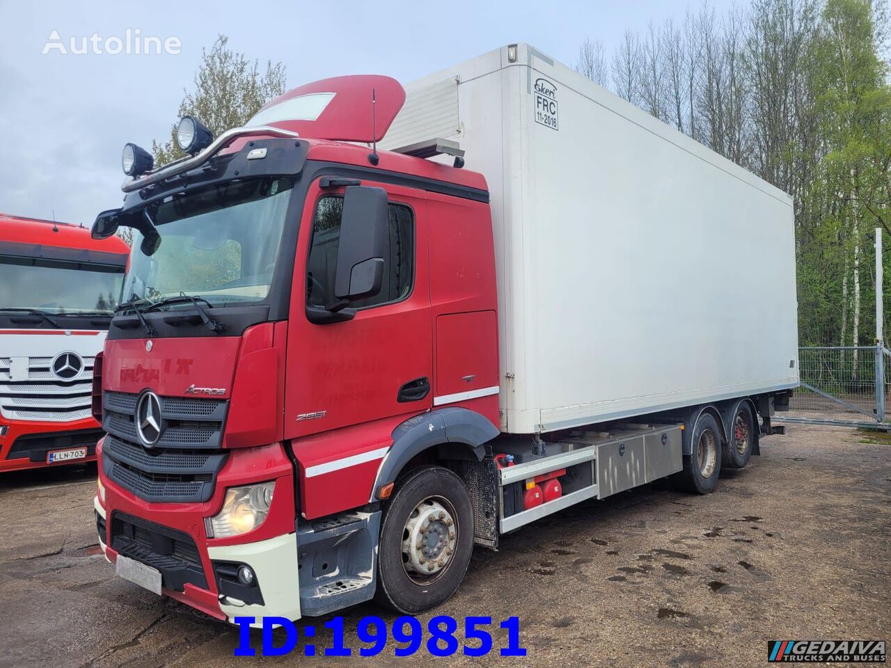 Mercedes-Benz Actros 2551 6x2 Euro5 skapbil