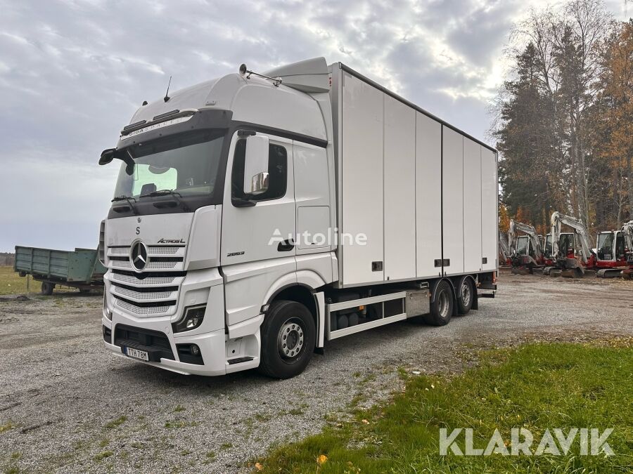 Mercedes-Benz Actros L 2853 6x2 box truck