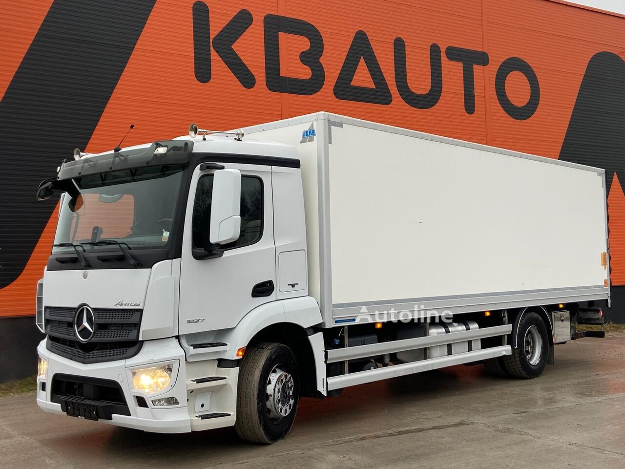 Mercedes-Benz Antos 1827 4x2 BOX L=7538 mm kamyon panelvan