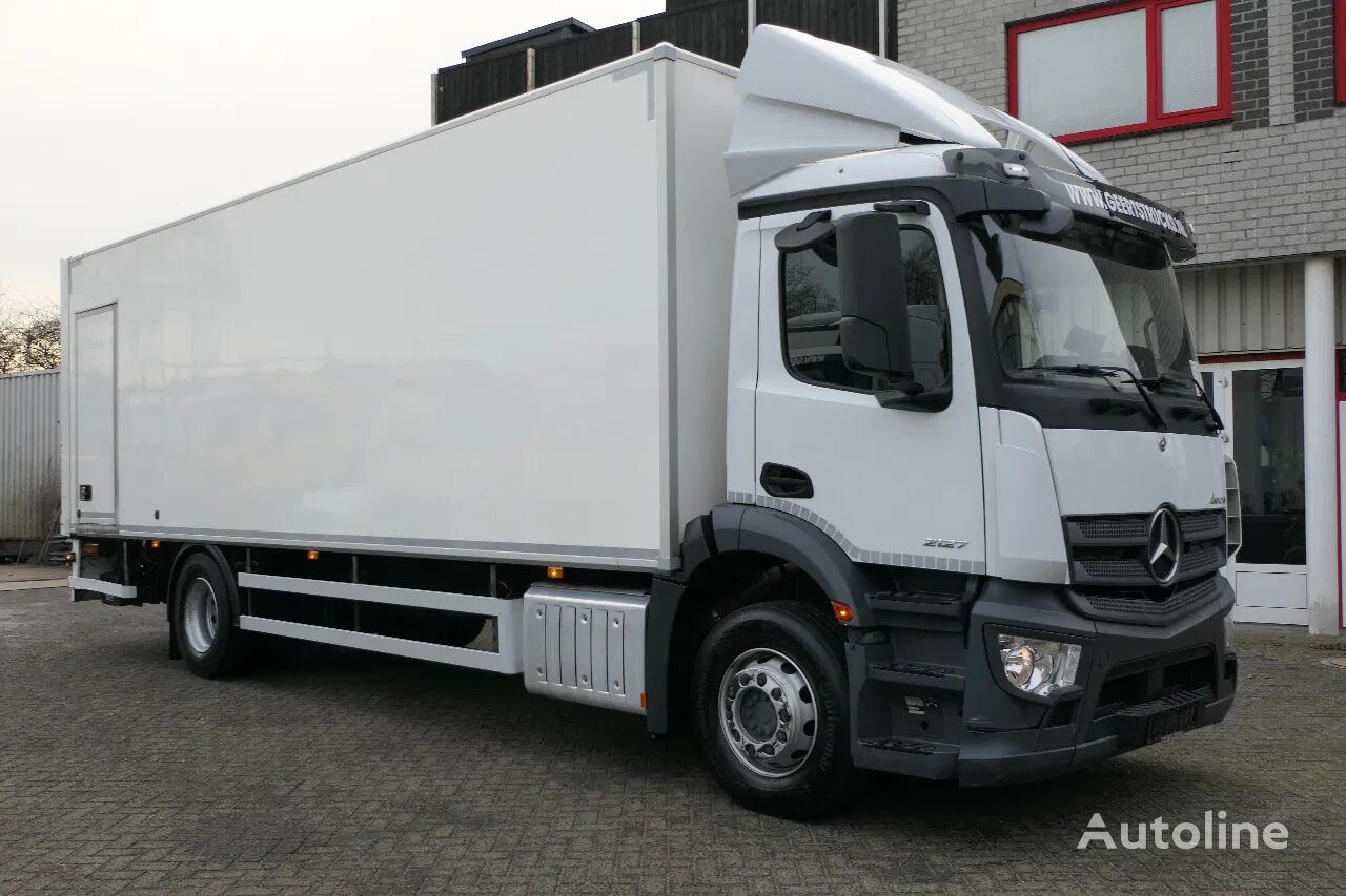 شاحنة مقفلة Mercedes-Benz Antos 2127 | 290162Km | 2020 | Dhollandia 2000Kg | Tires 90% | R