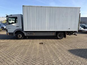 camion fourgon Mercedes-Benz Atego 1017