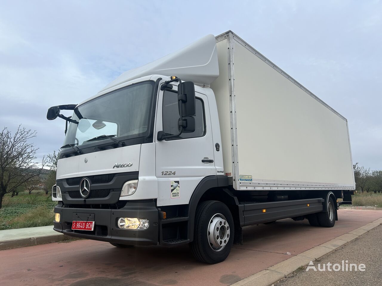 Mercedes-Benz Atego 1224 kravas automašīna furgons