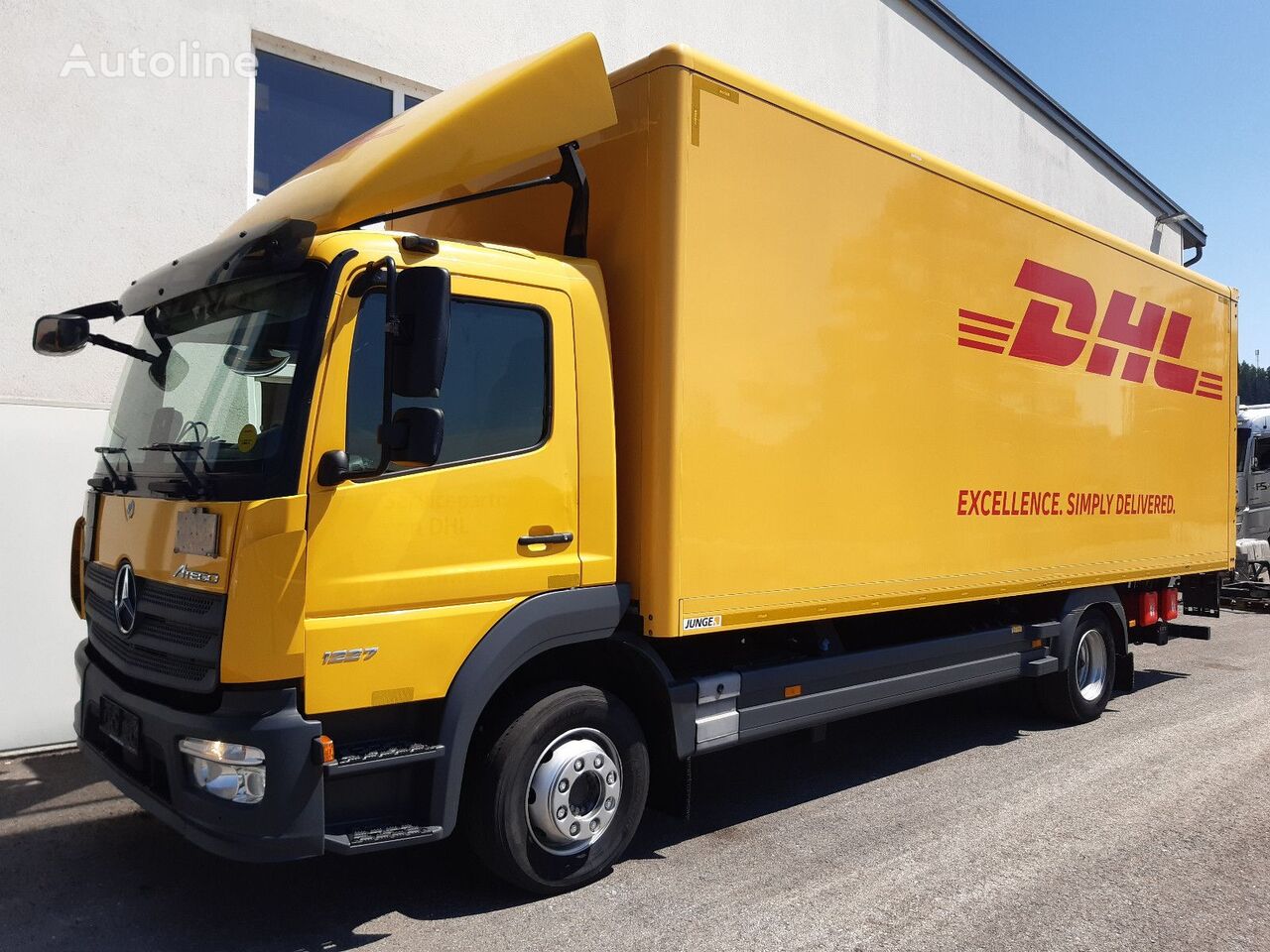 Mercedes-Benz Atego 1227L box truck