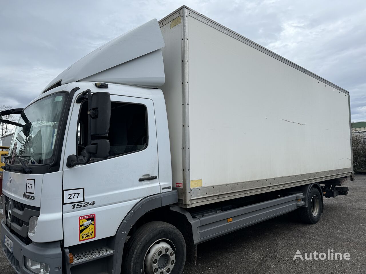 Mercedes-Benz Atego 1524 kamyon panelvan