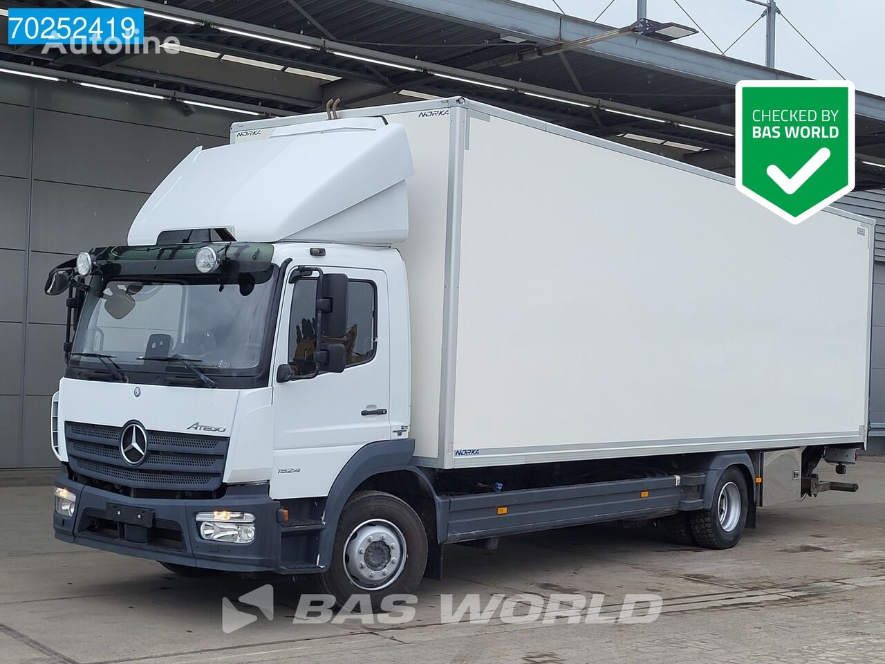 Mercedes-Benz Atego 1524 4X2 15tonner Automatic Ladebordwand Euro 6 box truck