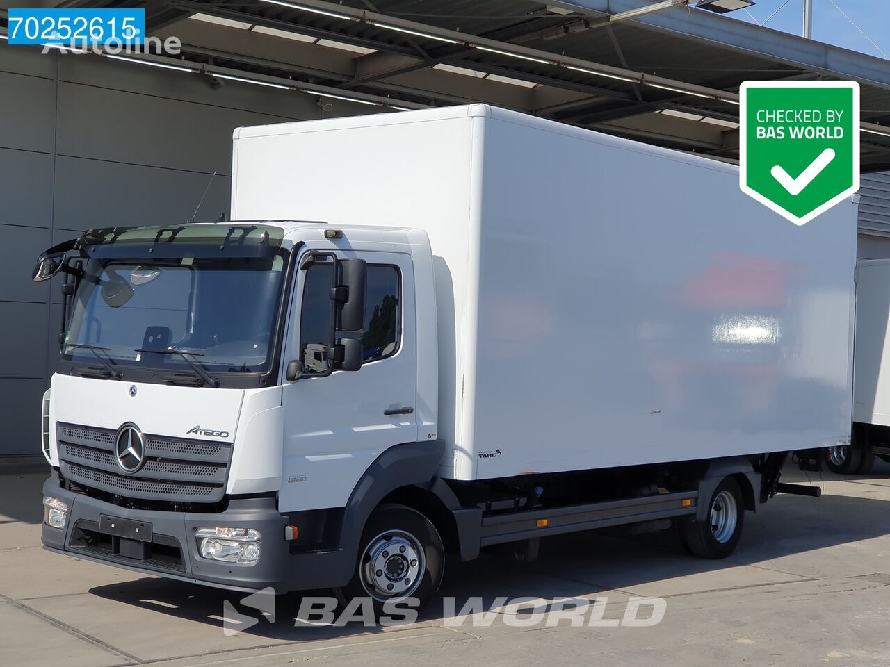 camion fourgon Mercedes-Benz Atego 821 4X2 8-tonner Automatic Ladebordwand Euro 6