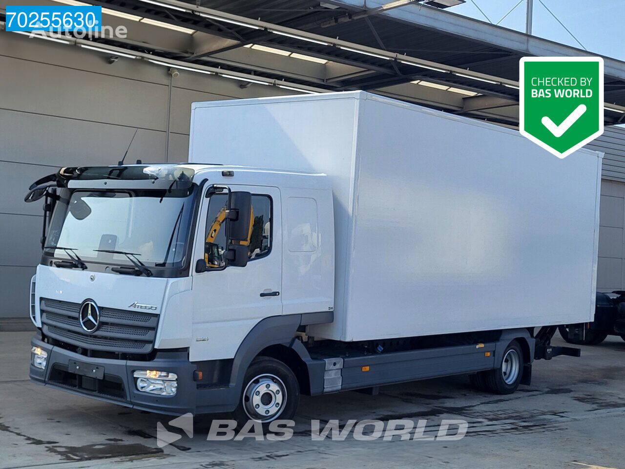 Mercedes-Benz Atego 821 4X2 8tonner Automatic Sleepercab Ladebordwand Euro 6 lastbil kassevogn