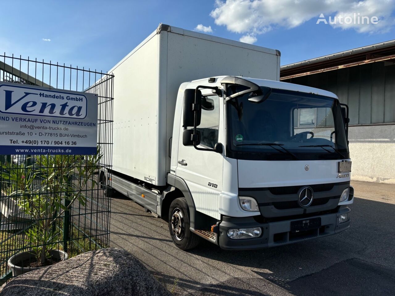 camion fourgon Mercedes-Benz Atego II 818L