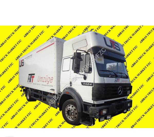 Mercedes-Benz SK 1424 box truck