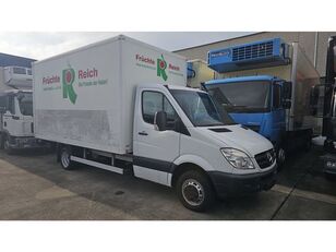 Mercedes-Benz SPRINTER 516 box truck