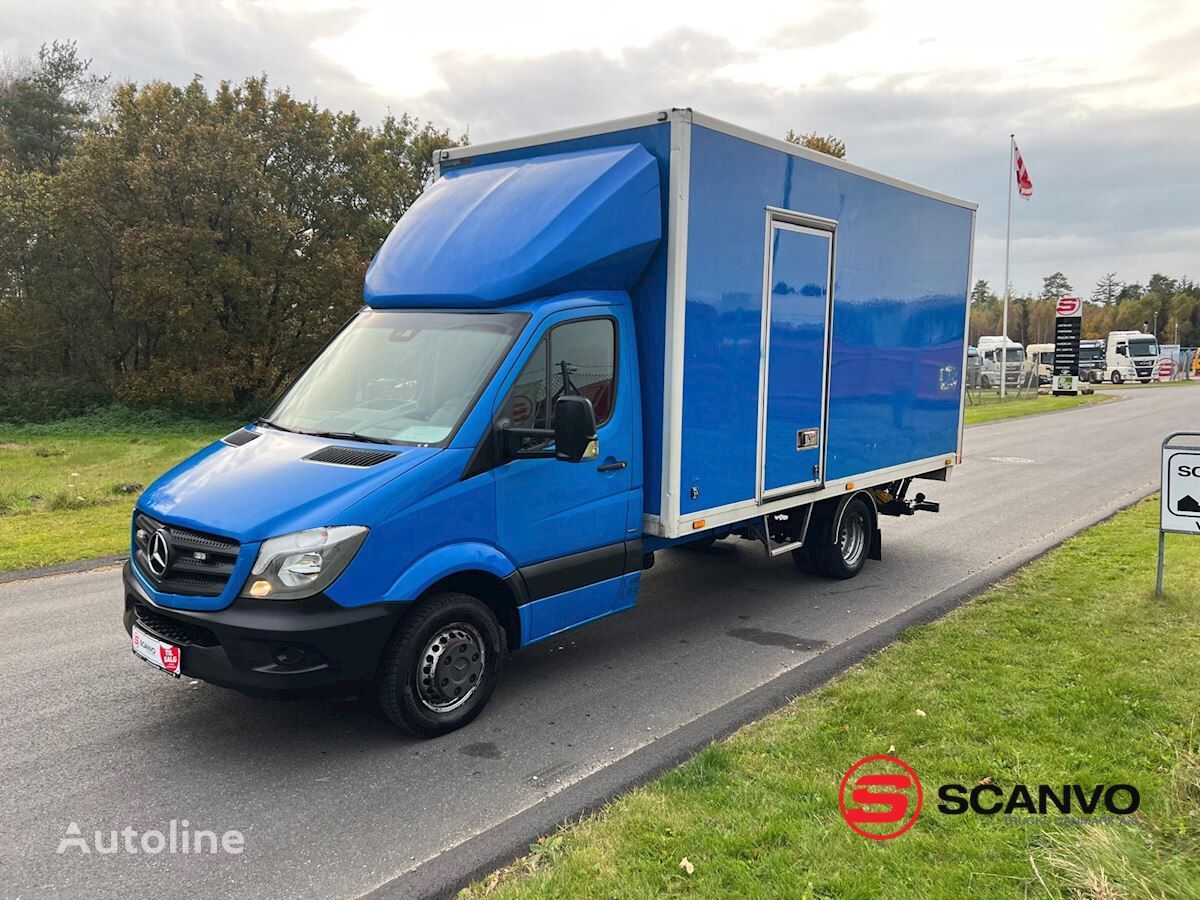 Mercedes-Benz Sprinter 516 CDI box truck