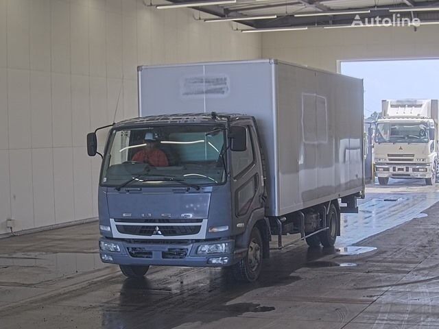 camion fourgon Mitsubishi FIGHTER