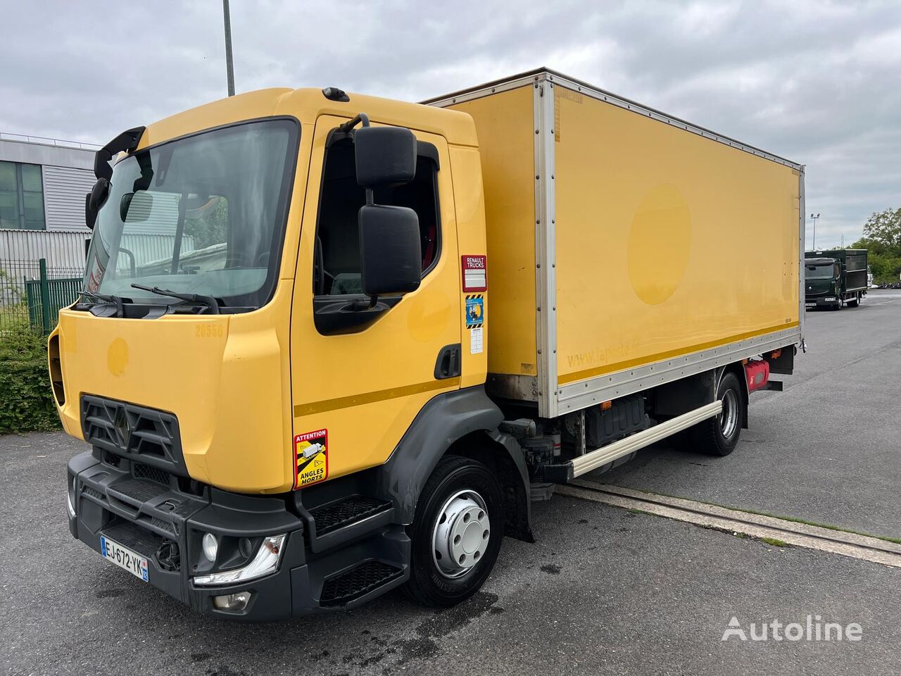 camion fourgon Renault D210/12