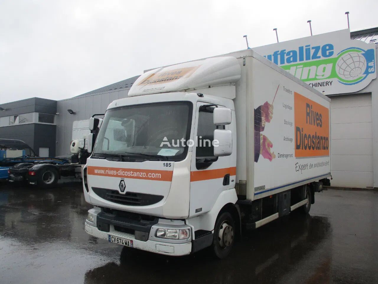 شاحنة مقفلة Renault Midlum 180 dci - manual gearbox