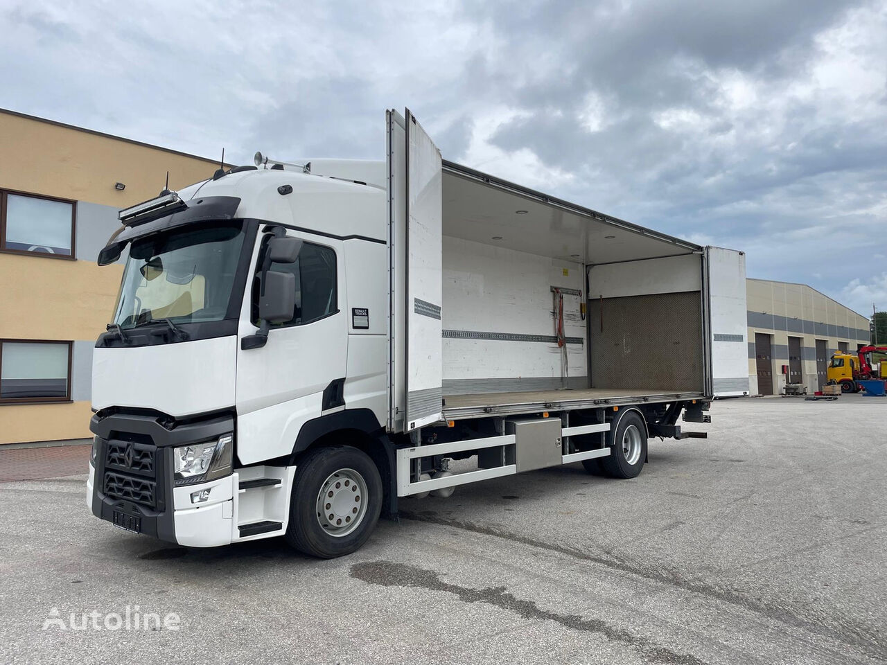 Renault T380 4x2 EURO6 + SIDE OPENING box truck