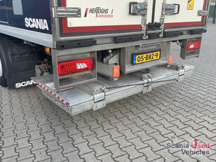 Scania P 230 B4x2NA ELECTRIC TAIL LIFT 2.5T 760X250X264CM box truck for sale - Image 8 | Autoline MY Scania P 230 B4x2NA ELECTRIC TAIL LIFT 2.5T 760X250X264CM box truck | Image 8 - Autoline