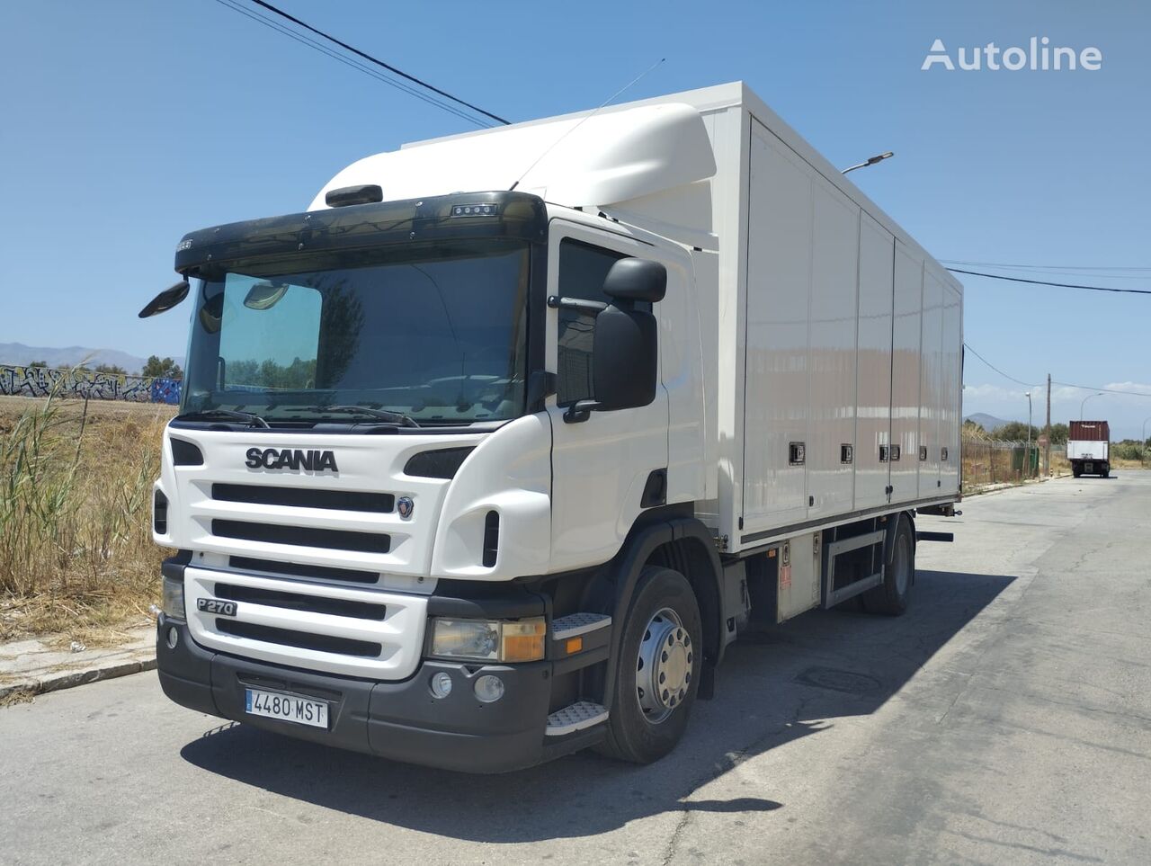 Scania P270 box truck