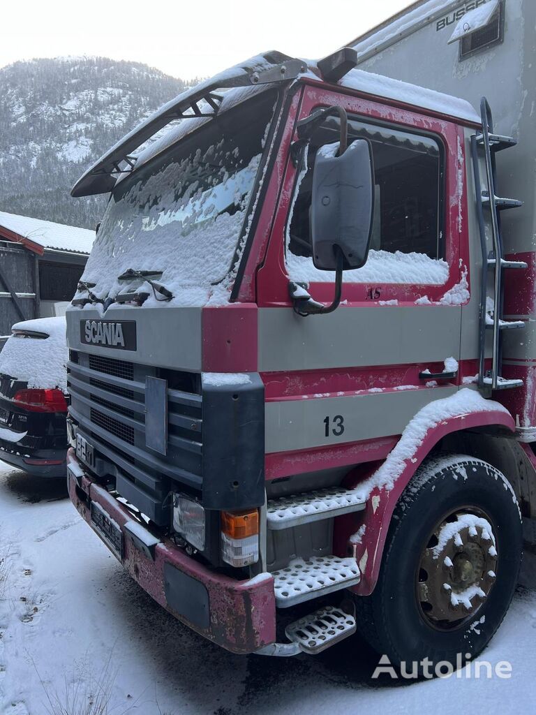 truk box Scania P82 skapbil med løftelem