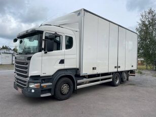 Scania R450 6×2 autokouluvarustuksella bakwagen