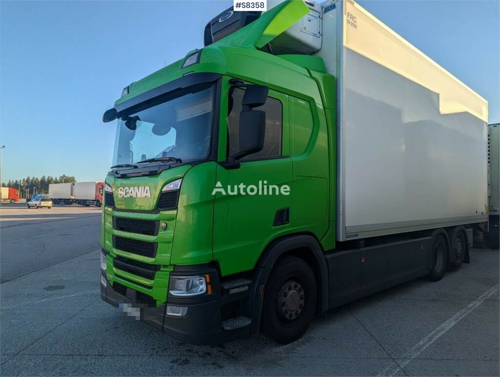 Scania R450 6X2 box truck