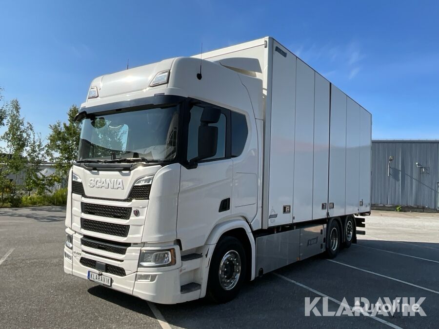 camião furgão Scania R500