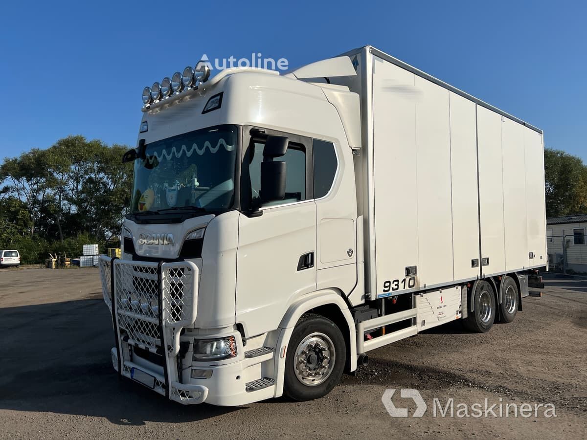 xe tải thùng kín Scania S730B6X2NB