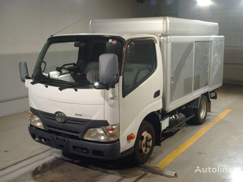 Toyota TOYOACE box truck