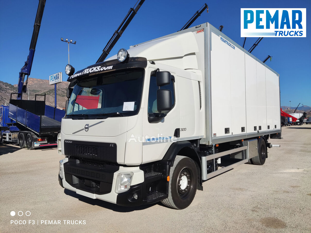 Volvo FE 320 18T 4X2 CAJA CERRADA PLEGABLE EURO 6 box truck