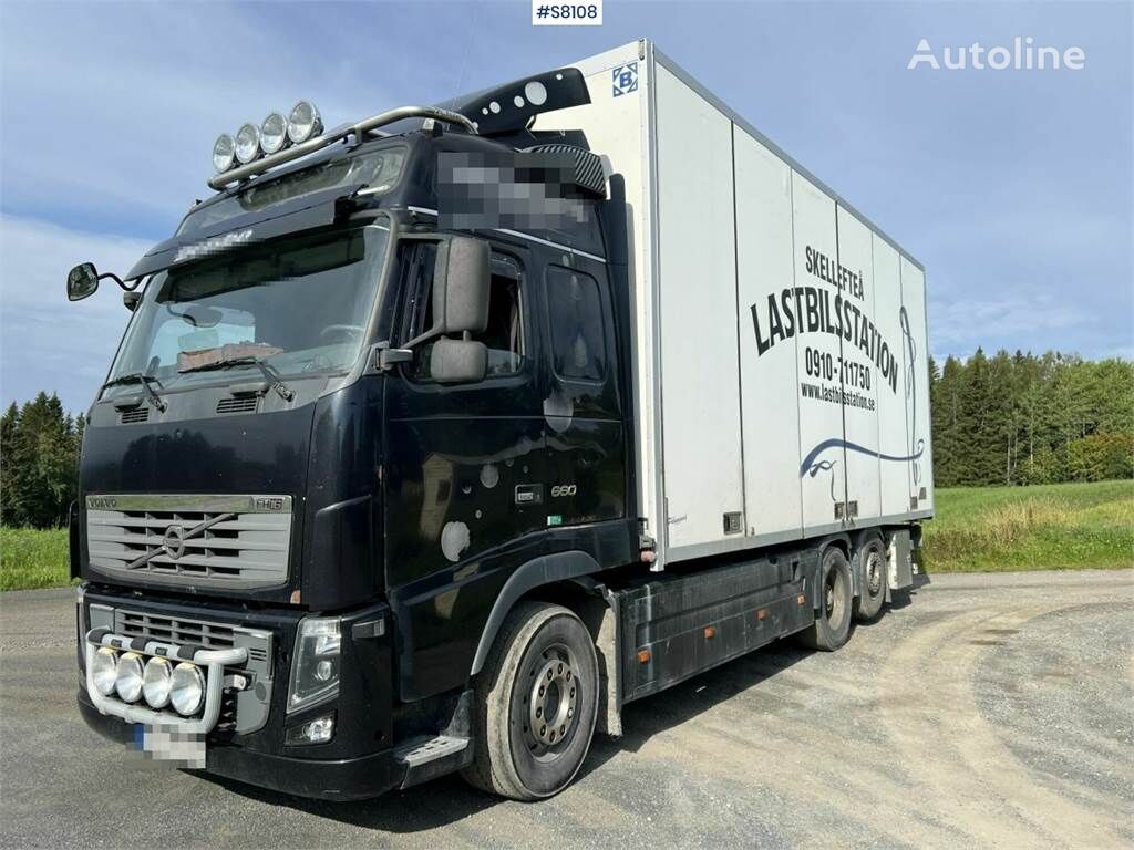 Volvo FH16 6*2 box truck