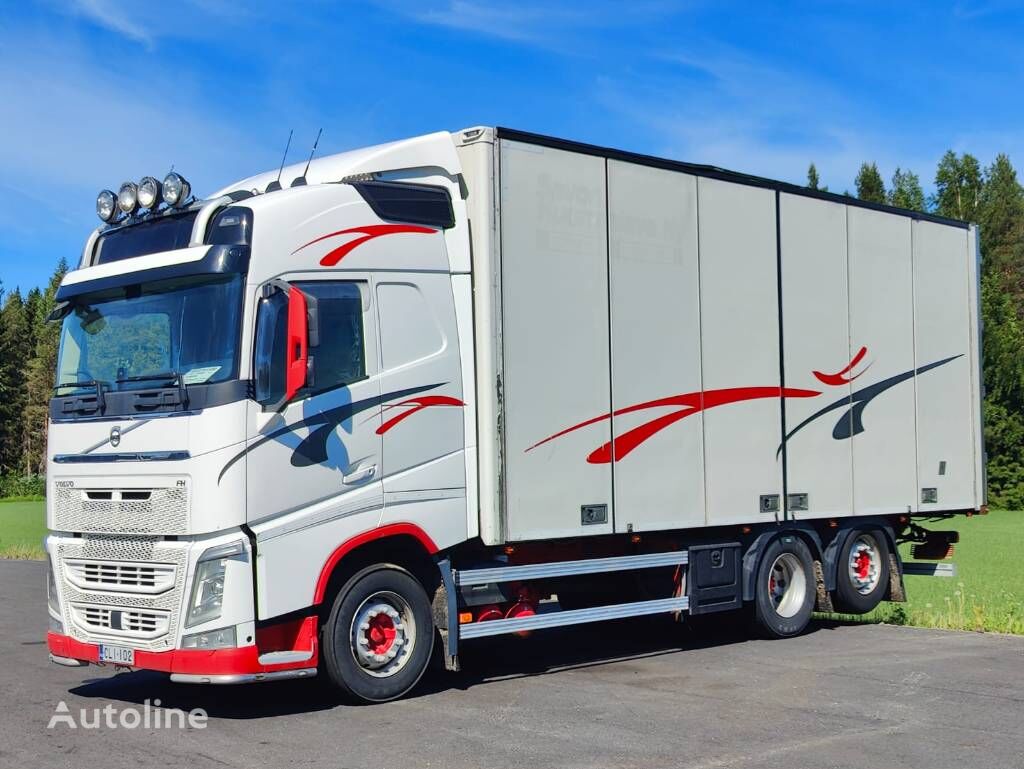 شاحنة مقفلة Volvo FH540