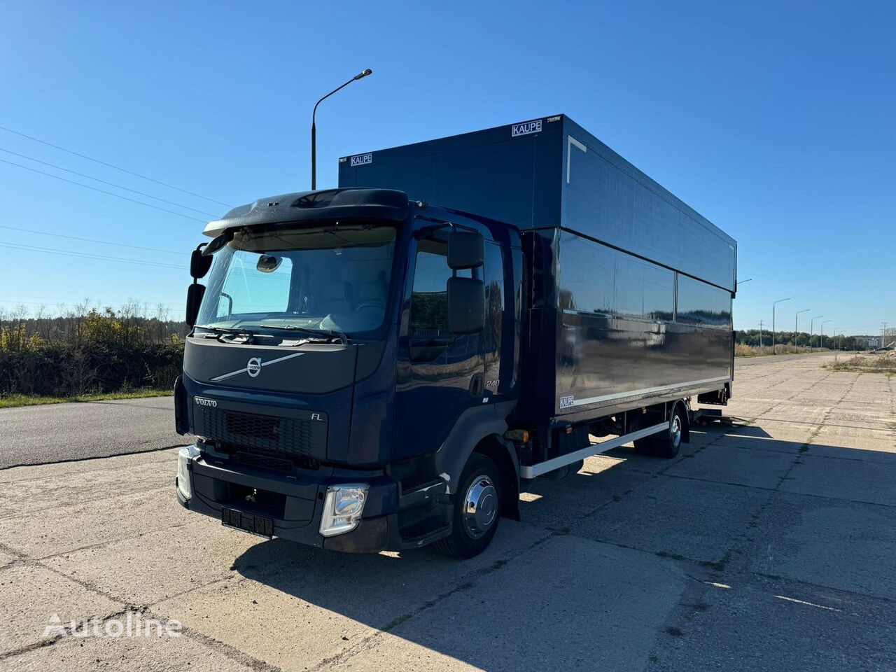 Volvo FL 240 box truck