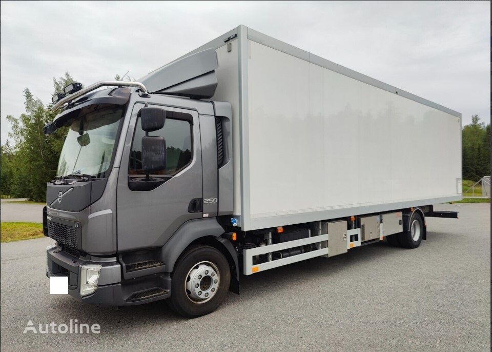 Volvo FL 250  box truck