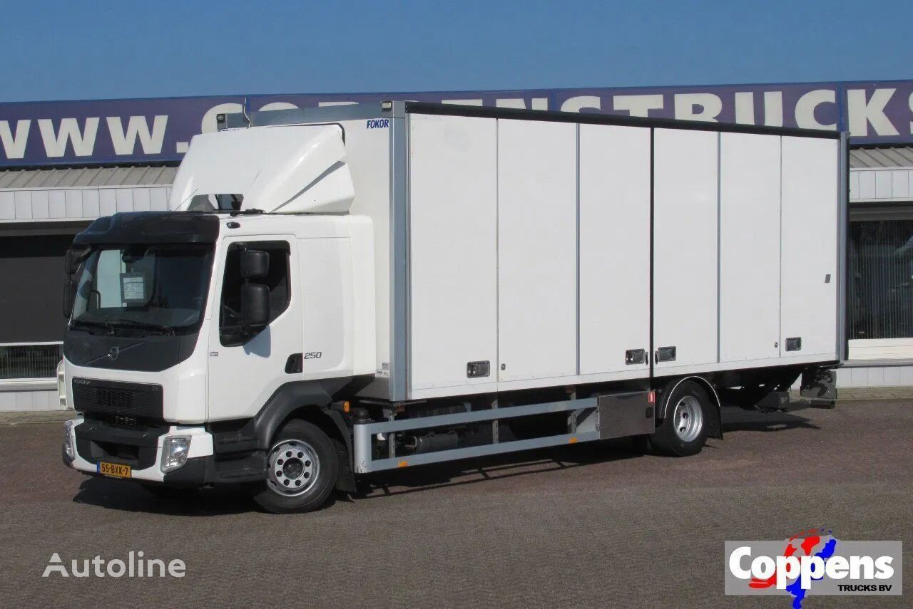 Volvo FL 250 Bakwagen + 6 deuren + Laadklep 2000 kg box truck