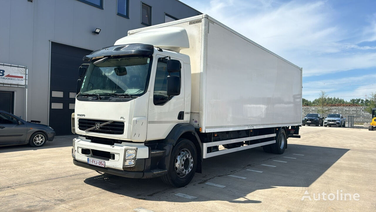 Volvo FL 260 (BOX 8M / 2000 KG LIFT / BELGIAN TRUCK / EURO5) dobozos teherautó