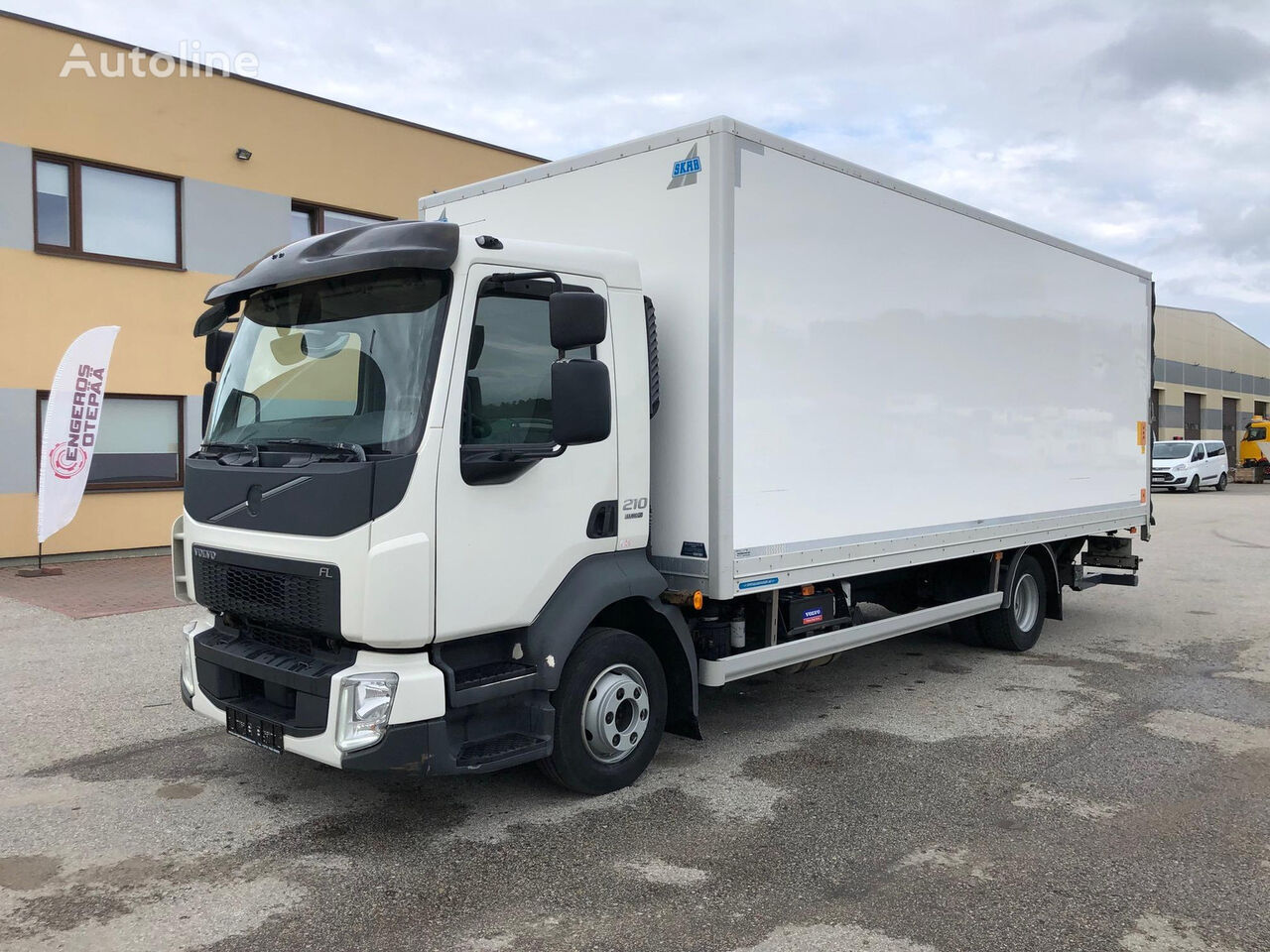 Volvo FL210 4x2 EURO6 199 000KM box truck