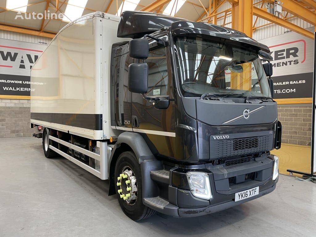 Volvo FL250  YK16 XTF kamion furgon