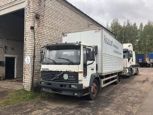 ciężarówka furgon Volvo FL6