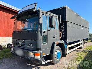 شاحنة مقفلة Volvo FL614 4X2